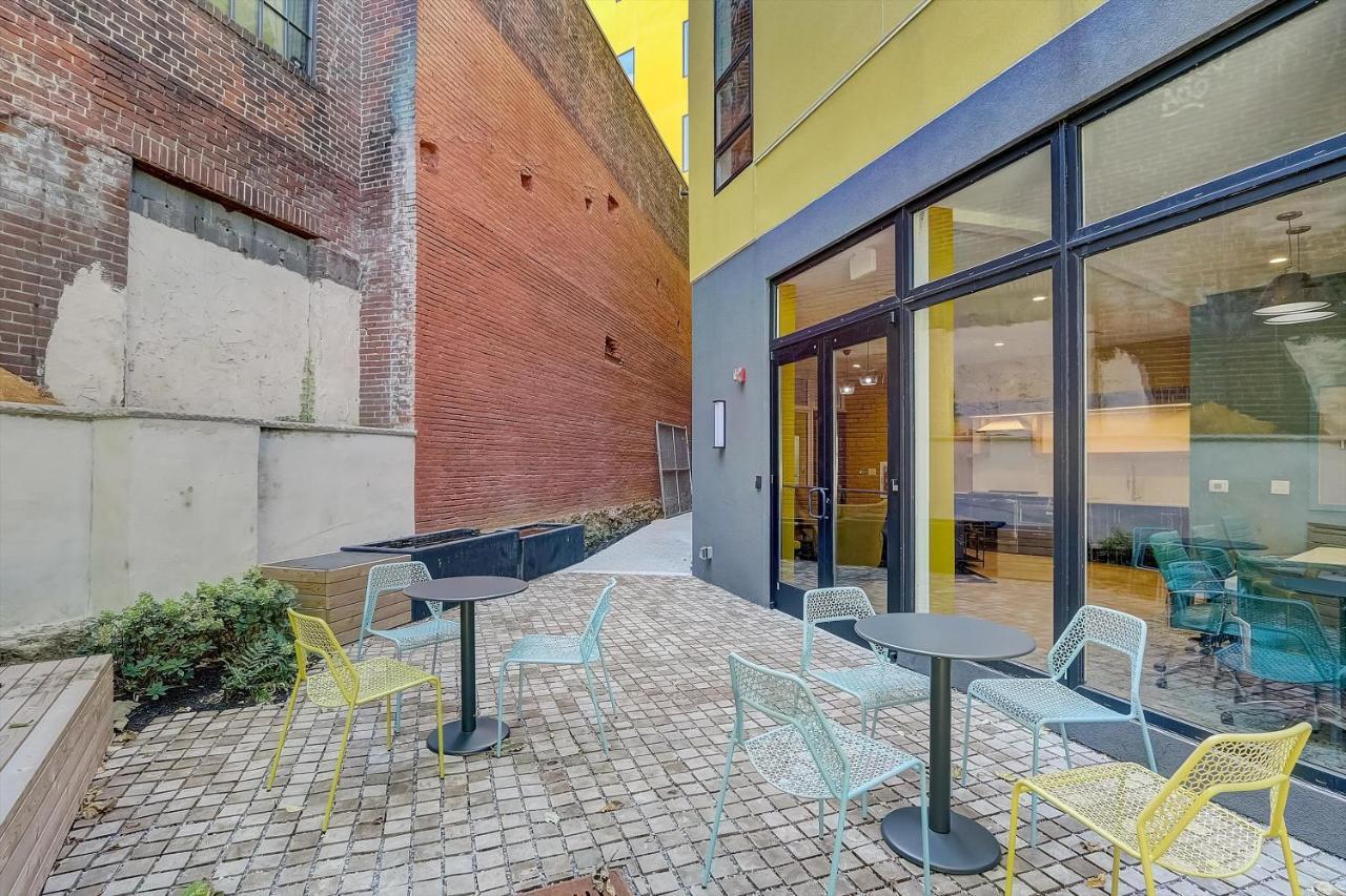 Апартаменты Frontdesk The Glenwood Apts Brewerytown Филадельфия Экстерьер фото